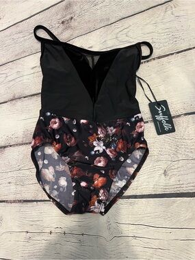 Suffolk Black Floral leotard AXS